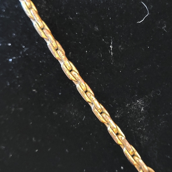 Vintage Brass Tone Floral Necklace with Creme Enameling and Faux Pearls - Picture 3 of 16